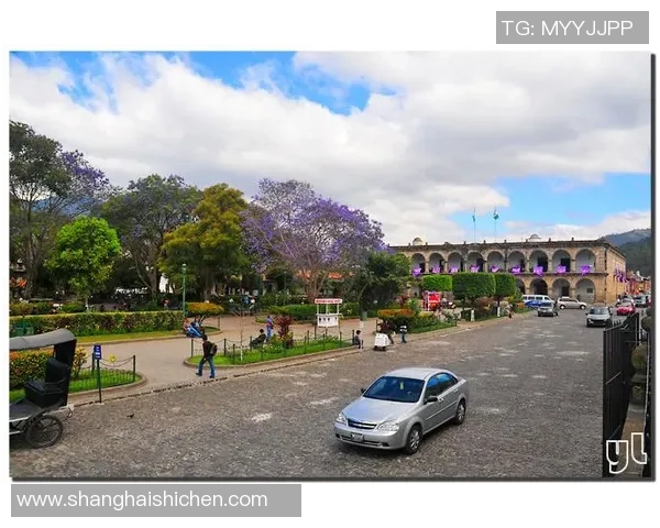 回顾97足球球星黄金时代见证绿茵场上的辉煌与永恒记忆 回顾97足球球星黄金时代见证绿茵场上的辉煌与永恒记忆