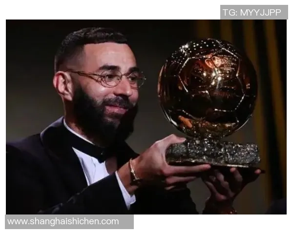 本泽马球星同款挂件价格趋势与购买渠道全面解析 本泽马球星同款挂件价格趋势与购买渠道全面解析