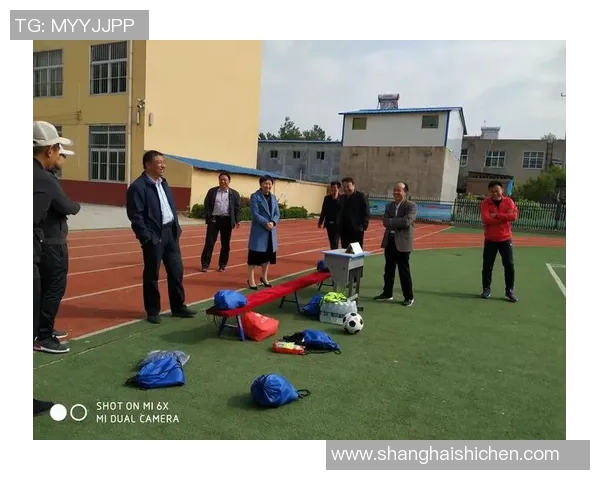 足球星视界带你全方位解读绿茵赛场精彩瞬间与球星故事 足球星视界带你全方位解读绿茵赛场精彩瞬间与球星故事